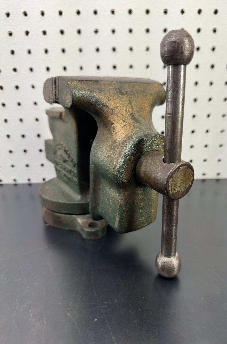 Littlestown HDW & FDY No.140 Vise 4" Swivel Base Made In USA